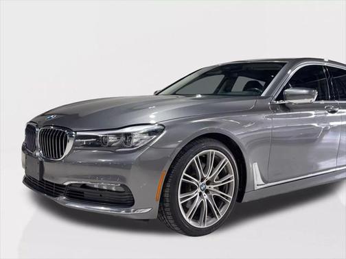 2018 BMW 740 740i Sedan 4D