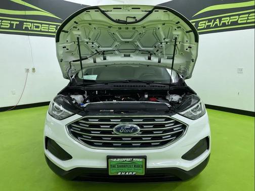 2020 Ford Edge SE