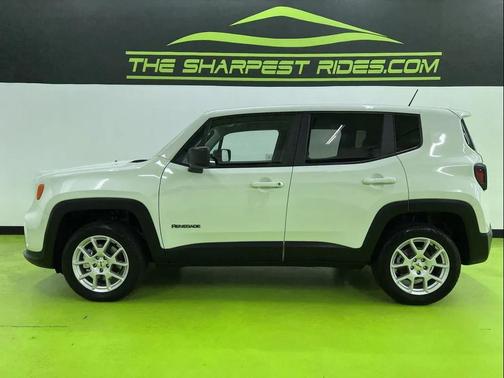 White 2023 Jeep Renegade Latitude