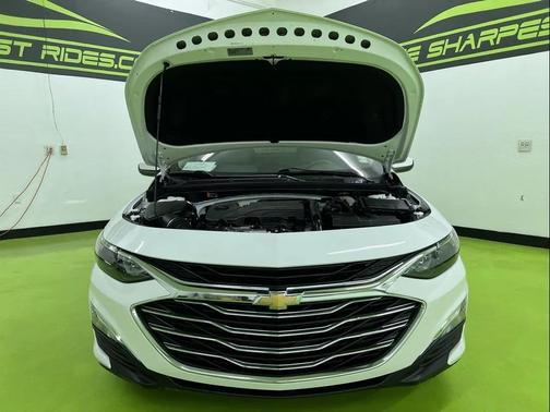 White 2020 Chevrolet Malibu 1LS