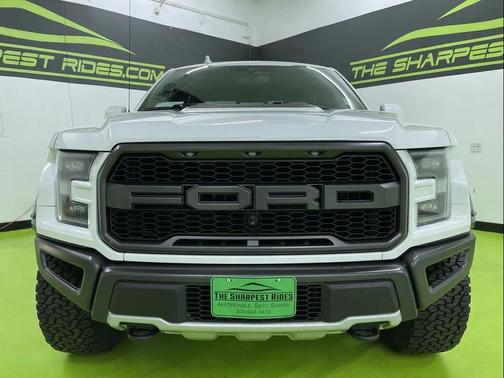 2020 Ford F-150 Raptor