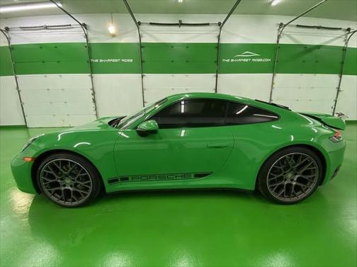 2021 Porsche 911 Carrera
