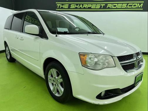 White 2011 Dodge Grand Caravan Crew