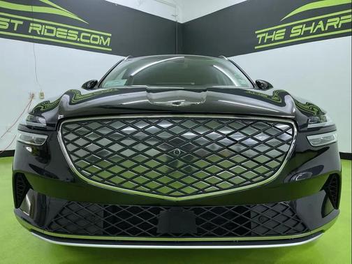 2023 Genesis Electrified GV70 Advanced AWD