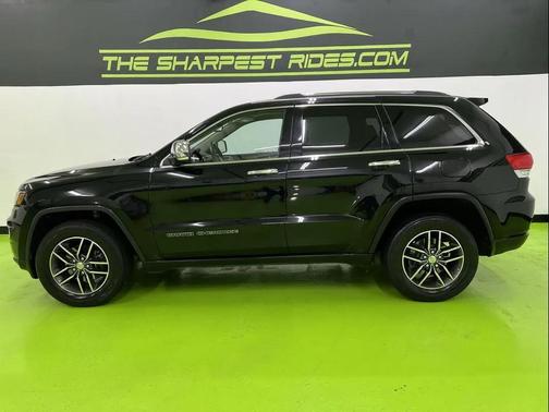 Black 2017 Jeep Grand Cherokee Limited