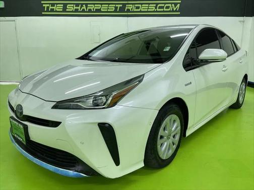 2019 Toyota Prius LE