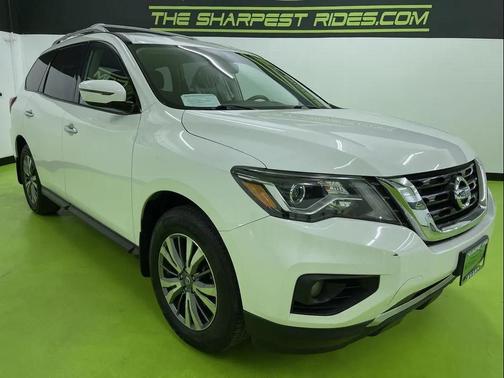 2018 Nissan Pathfinder SV