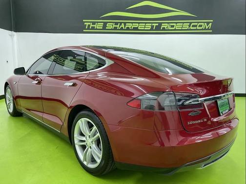 2014 Tesla Model S