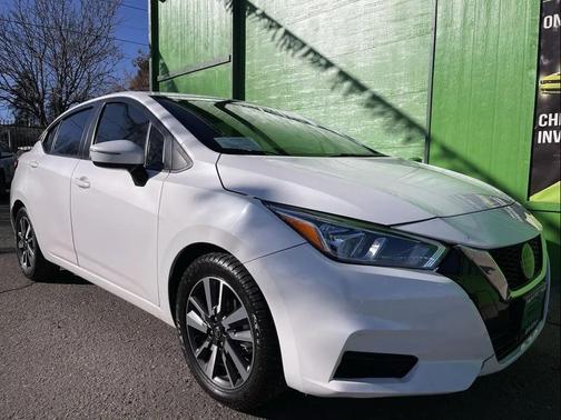 2021 Nissan Versa 1.6 SV