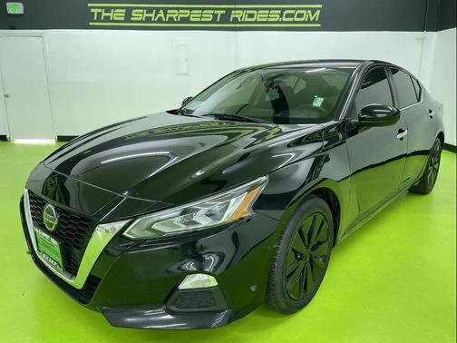 2021 Nissan Altima 2.5 SV