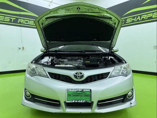 Silver 2012 Toyota Camry SE