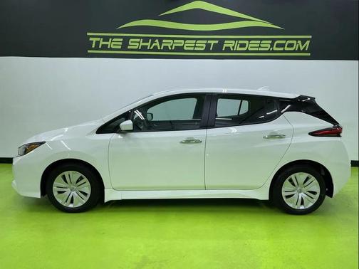2025 Nissan Leaf S