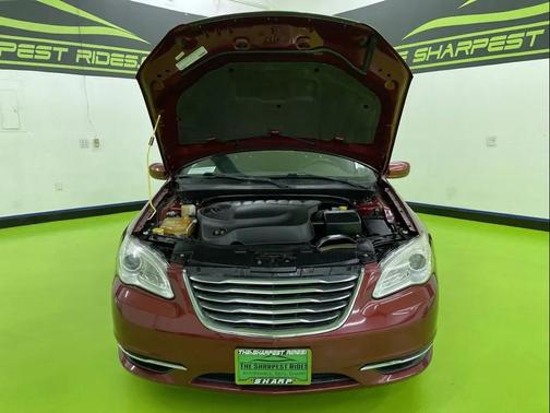 2011 Chrysler 200 Touring