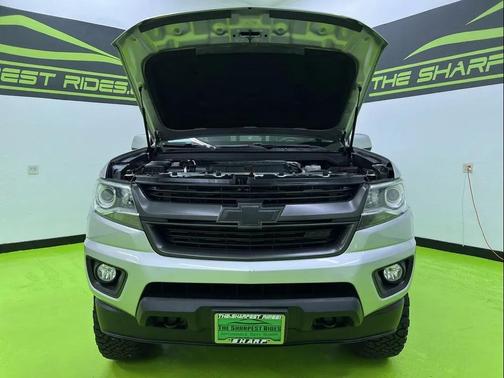 Silver 2018 Chevrolet Colorado Z71