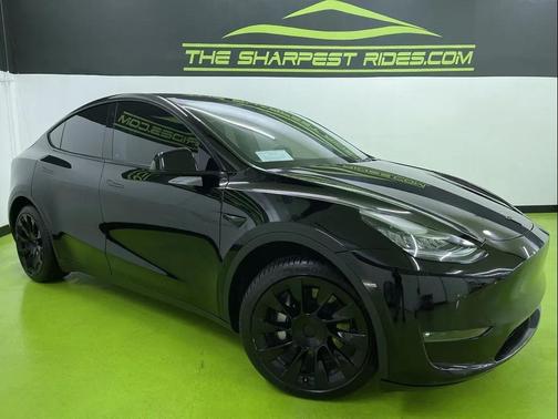 2022 Tesla Model Y Long Range Dual Motor All-Wheel Drive