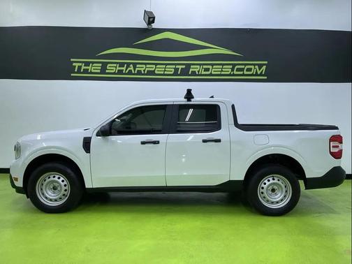 White 2023 Ford Maverick XL