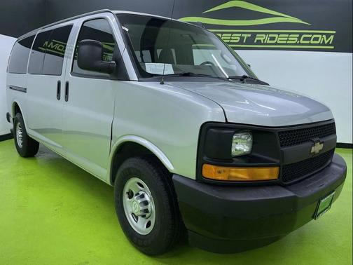 2017 Chevrolet Express 2500 LS