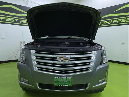 2018 Cadillac Escalade ESV Platinum