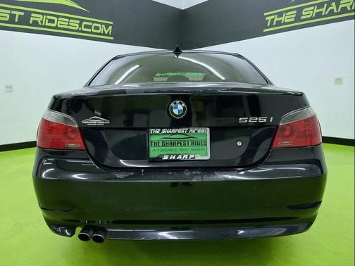 2004 BMW 525 