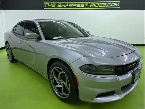 2016 Dodge Charger SXT