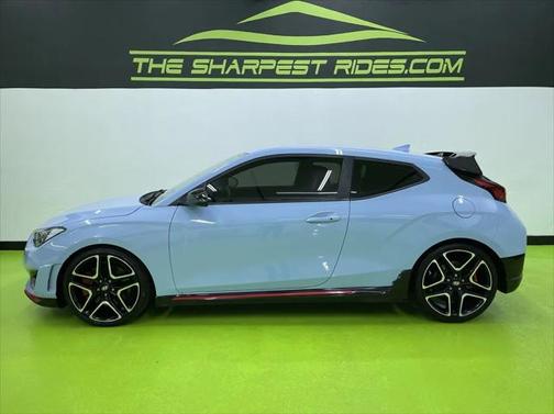 2019 Hyundai Veloster Base