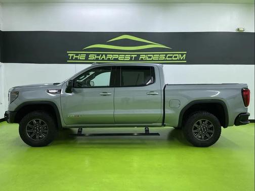 2024 GMC Sierra 1500 AT4X