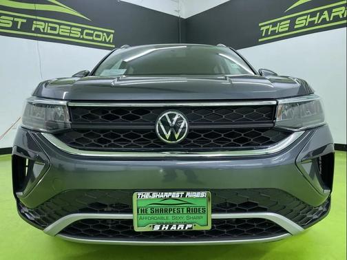 Gray 2022 Volkswagen Taos 1.5T SE