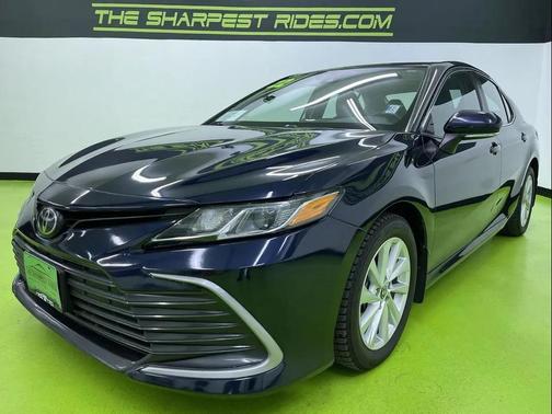 2022 Toyota Camry LE