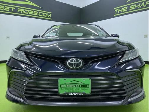 2022 Toyota Camry LE
