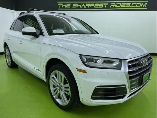 White 2018 Audi Q5 2.0T Premium Plus
