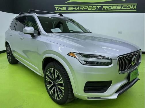 2020 Volvo XC90 T6 Momentum