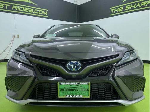 Gray 2024 Toyota Camry Hybrid SE