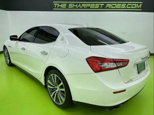 2015 Maserati Ghibli Base
