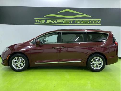 2018 Chrysler Pacifica Touring-L Plus