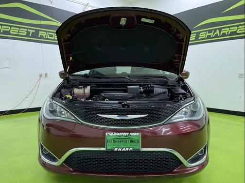 2018 Chrysler Pacifica Touring-L Plus