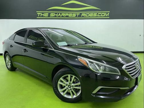 2017 Hyundai SONATA SE