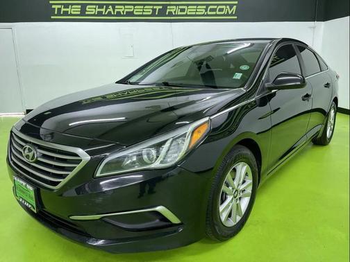 2017 Hyundai SONATA SE