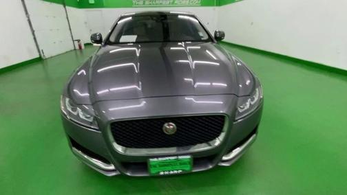 2017 Jaguar XF 35t Prestige