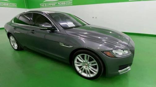 2017 Jaguar XF 35t Prestige