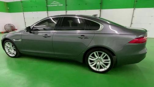 2017 Jaguar XF 35t Prestige