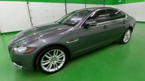 2017 Jaguar XF 35t Prestige