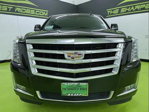 2018 Cadillac Escalade ESV Luxury