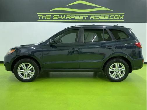 2011 Hyundai SANTA FE SE