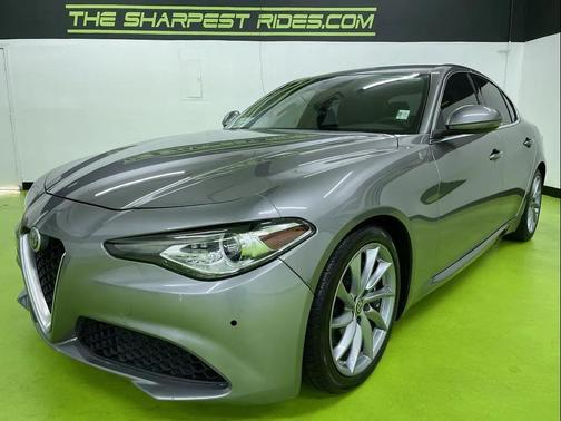 2019 Alfa Romeo Giulia Base