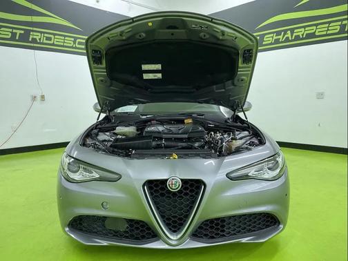2019 Alfa Romeo Giulia Base