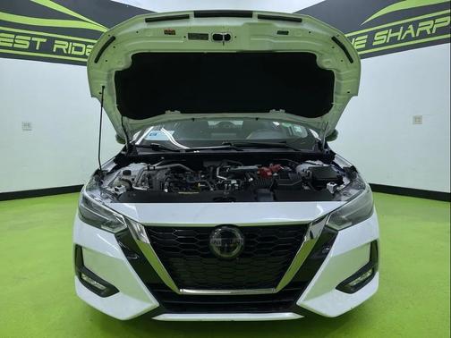 2020 Nissan Sentra SR