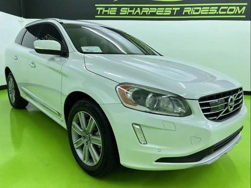 White 2016 Volvo XC60 T6 Drive-E Platinum