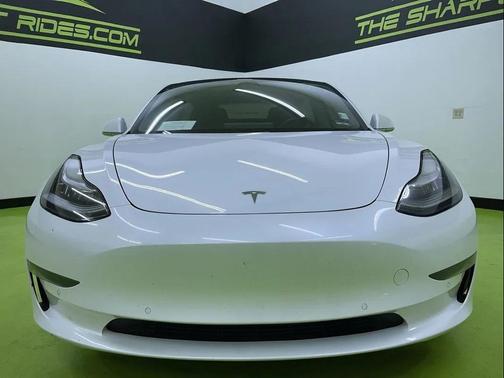 2020 Tesla Model 3 Standard Range Plus