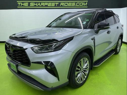 2022 Toyota Highlander Hybrid Platinum