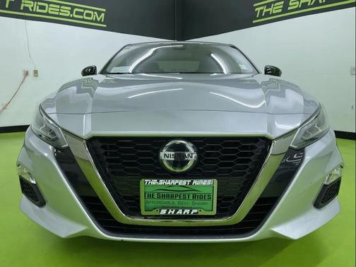 2021 Nissan Altima SR FWD